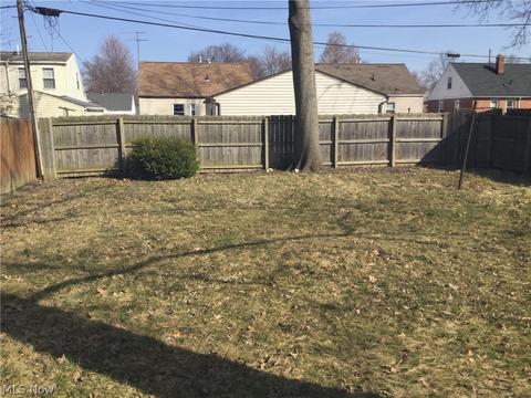 536 Princeton Ave, Elyria, OH 44035 photo 10