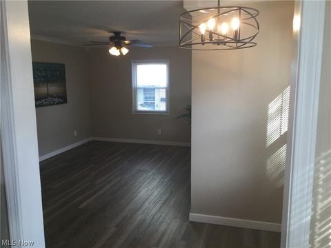 536 Princeton Ave, Elyria, OH 44035 photo 5