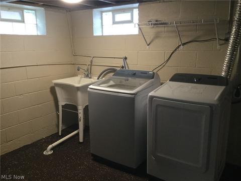 536 Princeton Ave, Elyria, OH 44035 photo 9