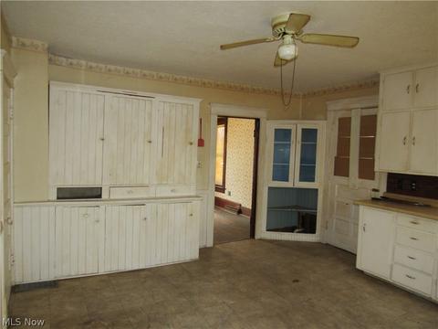 407 Thayer Ave, Ashtabula, OH 44004 photo 10