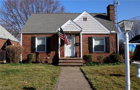 2939 Helen Pl NW, Canton, OH 44708 photo 1