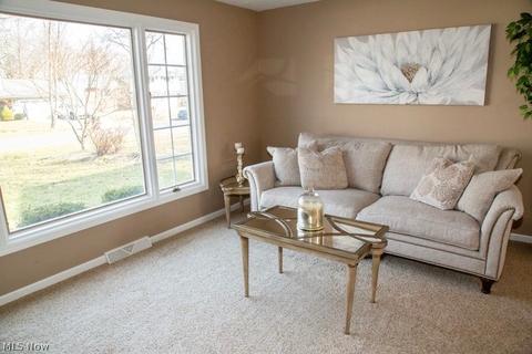 449 University Ave, Elyria, OH 44035 photo 4