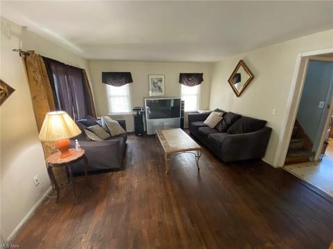 5599 State Rd, Parma, OH 44134 photo 3