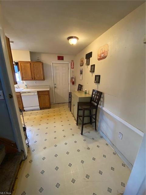 5599 State Rd, Parma, OH 44134 photo 8