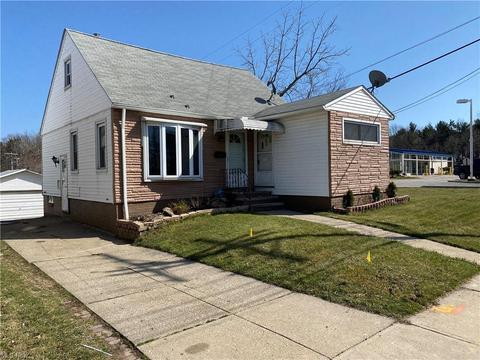 5599 State Rd, Parma, OH 44134 photo 2