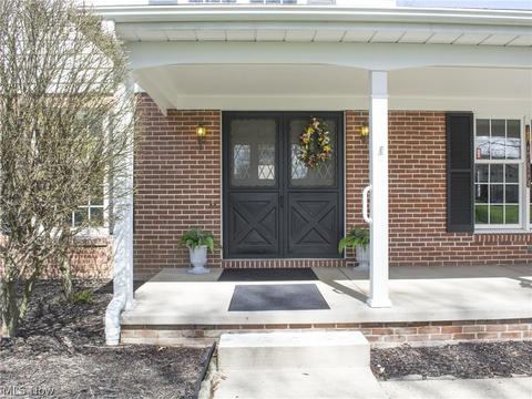 1397 Doncaster Dr, Youngstown, OH 44511 photo 3