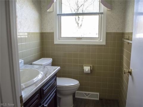 1397 Doncaster Dr, Youngstown, OH 44511 photo 14