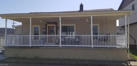 302 3rd St, Stratton, OH 43961 photo 1