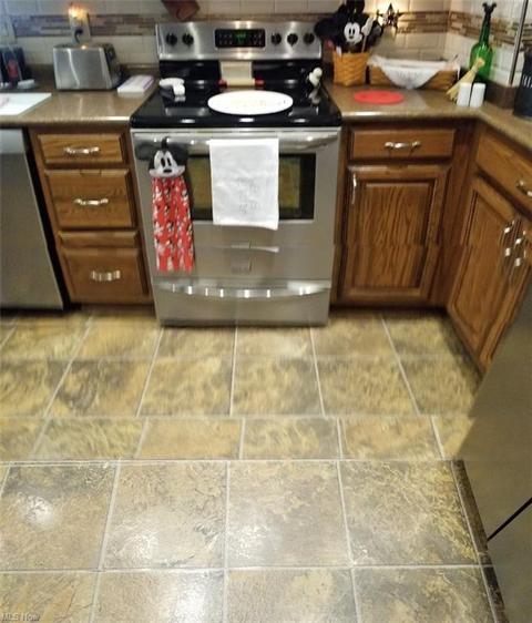 302 3rd St, Stratton, OH 43961 photo 13