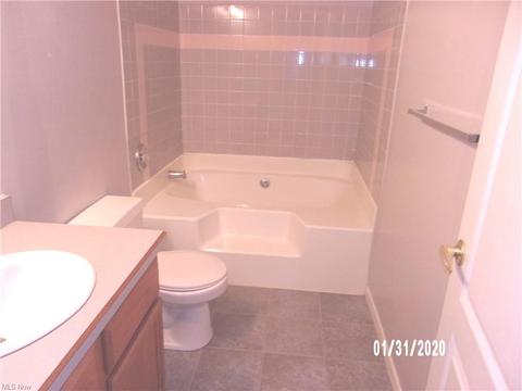 4313 Devonshire Dr, Boardman, OH 44512 photo 13