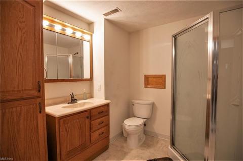151 Falling Leaf Dr, Seven Hills, OH 44131 photo 23