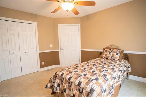 151 Falling Leaf Dr, Seven Hills, OH 44131 photo 18