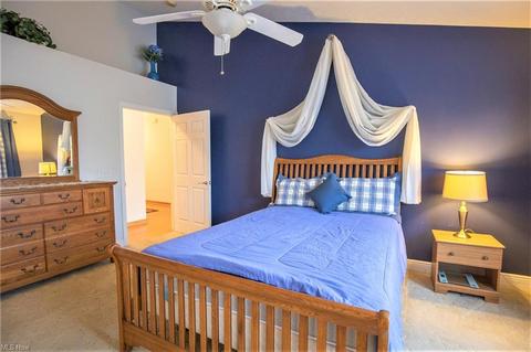 151 Falling Leaf Dr, Seven Hills, OH 44131 photo 12
