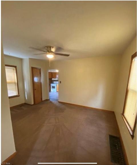 545 6th St, Struthers, OH 44471 photo 5