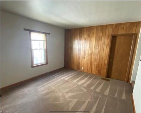 545 6th St, Struthers, OH 44471 photo 4