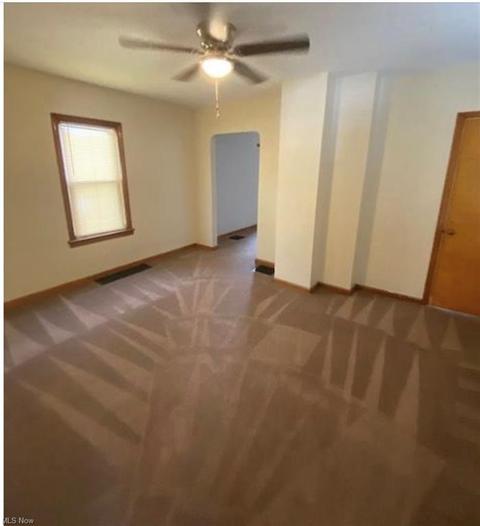 545 6th St, Struthers, OH 44471 photo 7