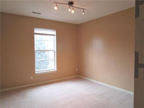 119 Ledgestone Ct, Berea, OH 44017 photo 27