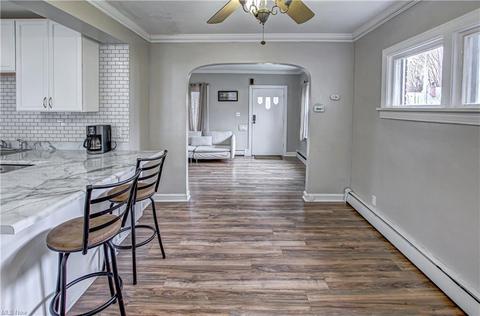 140 E 206th St, Euclid, OH 44123 photo 9