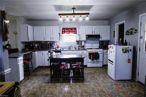 5324 Tallmadge Rd, Rootstown, OH 44272 photo 3