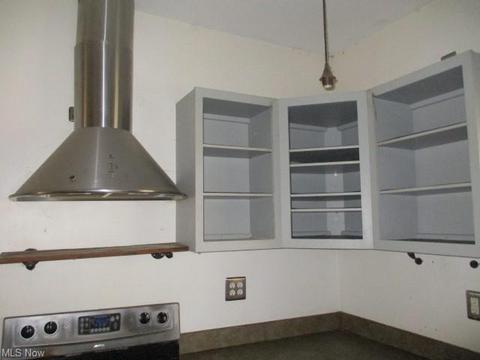 765 Randolph Rd, Mogadore, OH 44260 photo 9