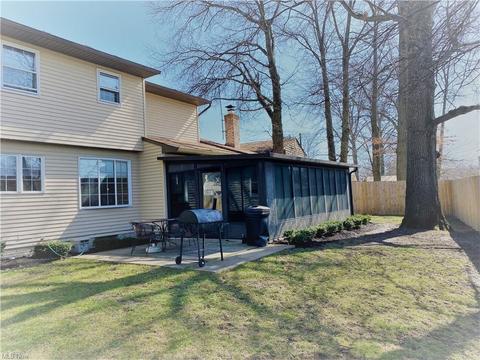 360 Longford Ave, Elyria, OH 44035 photo 9