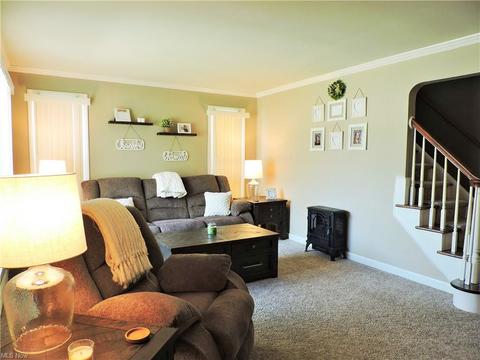 2121 Lorimer Rd, Parma, OH 44134 photo 5