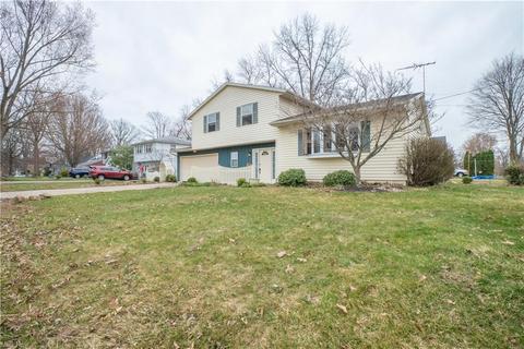 305 Marlow St, Wadsworth, OH 44281 photo 3