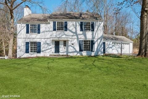 4621 Brookwood Rd, Youngstown, OH 44512 photo 1