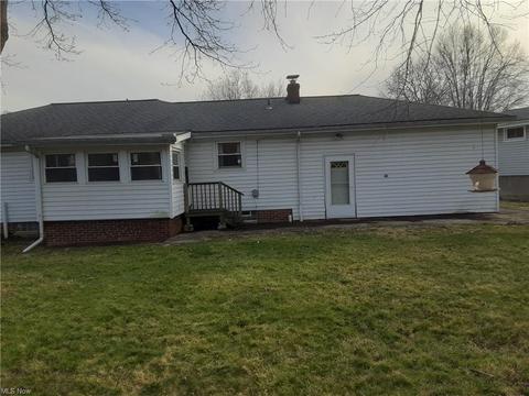 8533 Grenway Dr, Mentor, OH 44060 photo 19