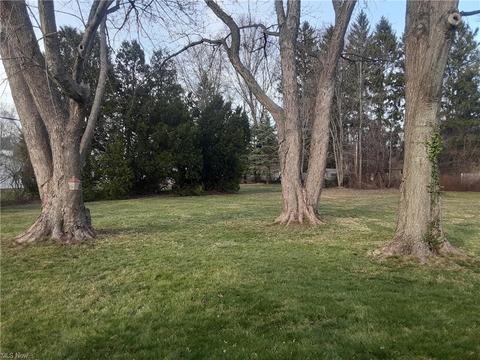 8533 Grenway Dr, Mentor, OH 44060 photo 20