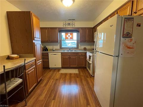 870 Pearson Cir #3, Youngstown, OH 44512 photo 6