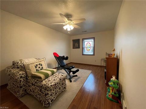 870 Pearson Cir #3, Youngstown, OH 44512 photo 16