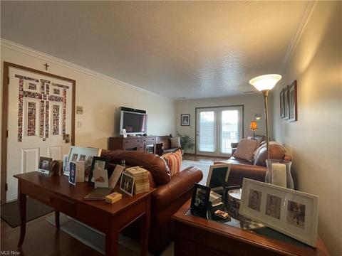 870 Pearson Cir #3, Youngstown, OH 44512 photo 5