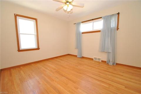 24280 Devoe Ave, Euclid, OH 44123 photo 11