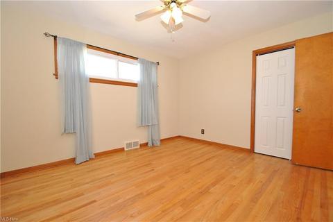 24280 Devoe Ave, Euclid, OH 44123 photo 10