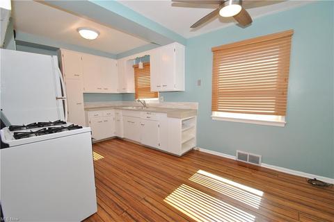 24280 Devoe Ave, Euclid, OH 44123 photo 7