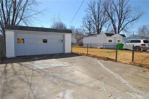 24280 Devoe Ave, Euclid, OH 44123 photo 30