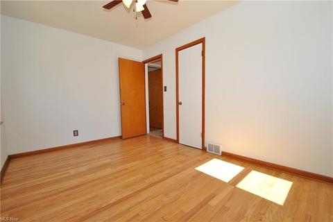 24280 Devoe Ave, Euclid, OH 44123 photo 14