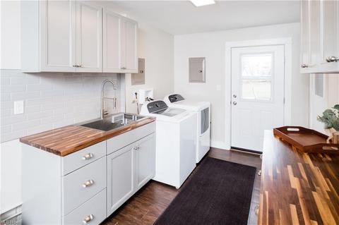 8031 Middlesex Rd, Mentor, OH 44060 photo 4