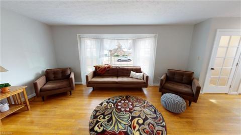 114 E 207th St, Euclid, OH 44123 photo 18