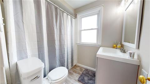 114 E 207th St, Euclid, OH 44123 photo 19