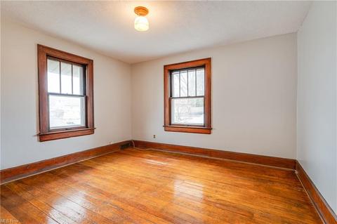1174 Big Falls Ave, Akron, OH 44310 photo 11
