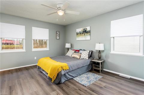2206 Middle Ave, Elyria, OH 44035 photo 8