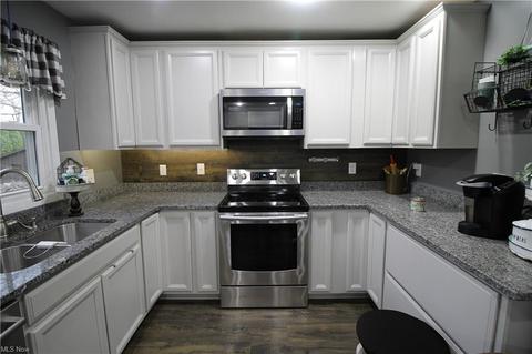 2005 Pineview Dr, Kent, OH 44240 photo 7