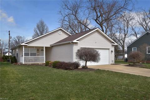 5095 Cheltenham Dr, Lyndhurst, OH 44124 photo 1