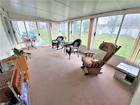 6440 Aylesworth Dr, Parma Heights, OH 44130 photo 8