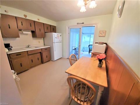 6440 Aylesworth Dr, Parma Heights, OH 44130 photo 15