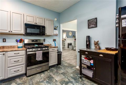 134 Beverly Ct, Elyria, OH 44035 photo 13