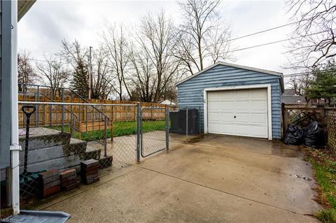 134 Beverly Ct, Elyria, OH 44035 photo 28
