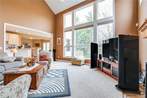 5455 Pine Ln, Solon, OH 44139 photo 6